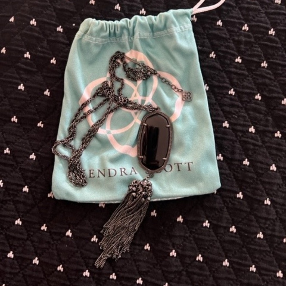 Kendra Scott Necklace